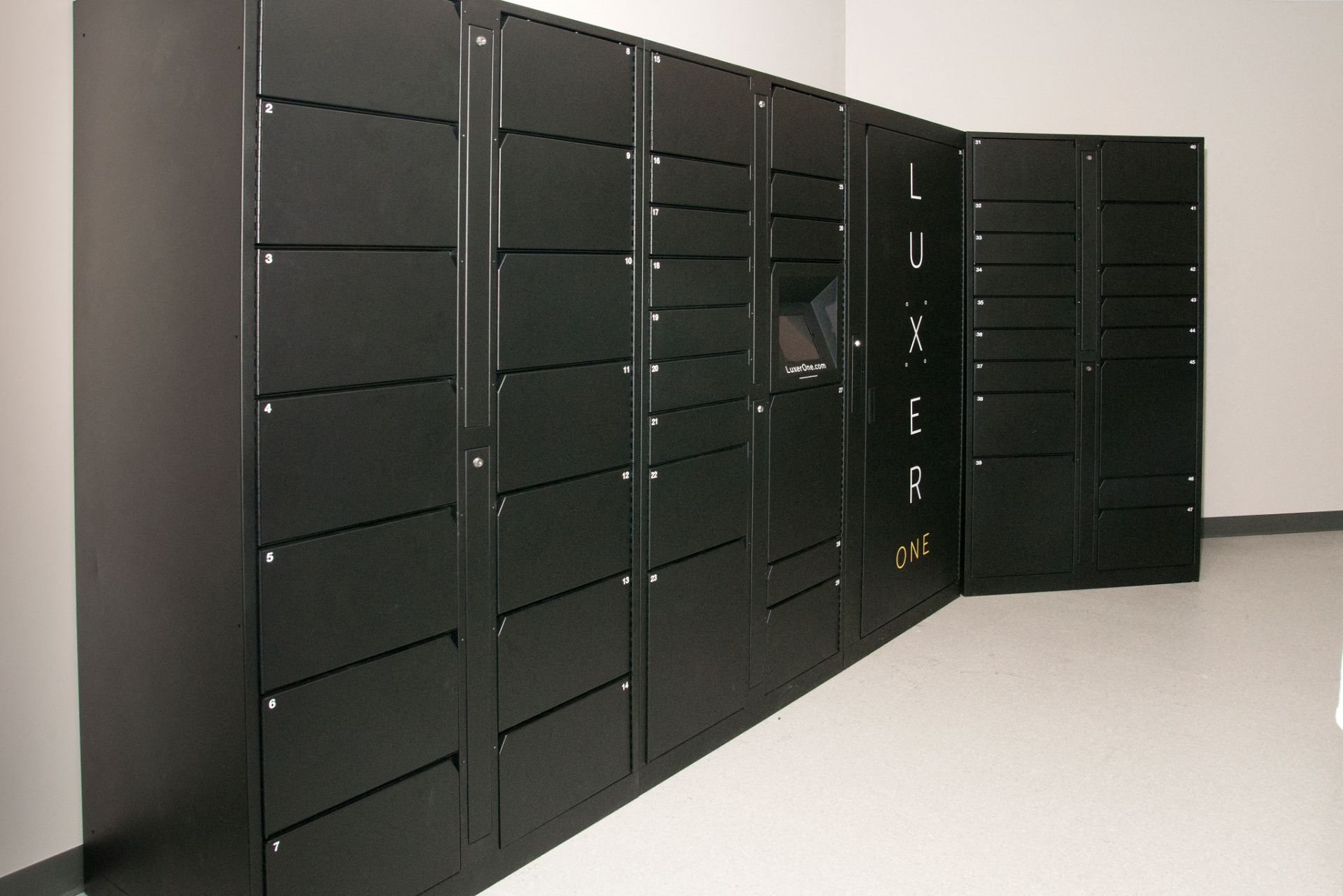 Amenities Berkshire Central Apartments with Package Concierge Package Acceptance